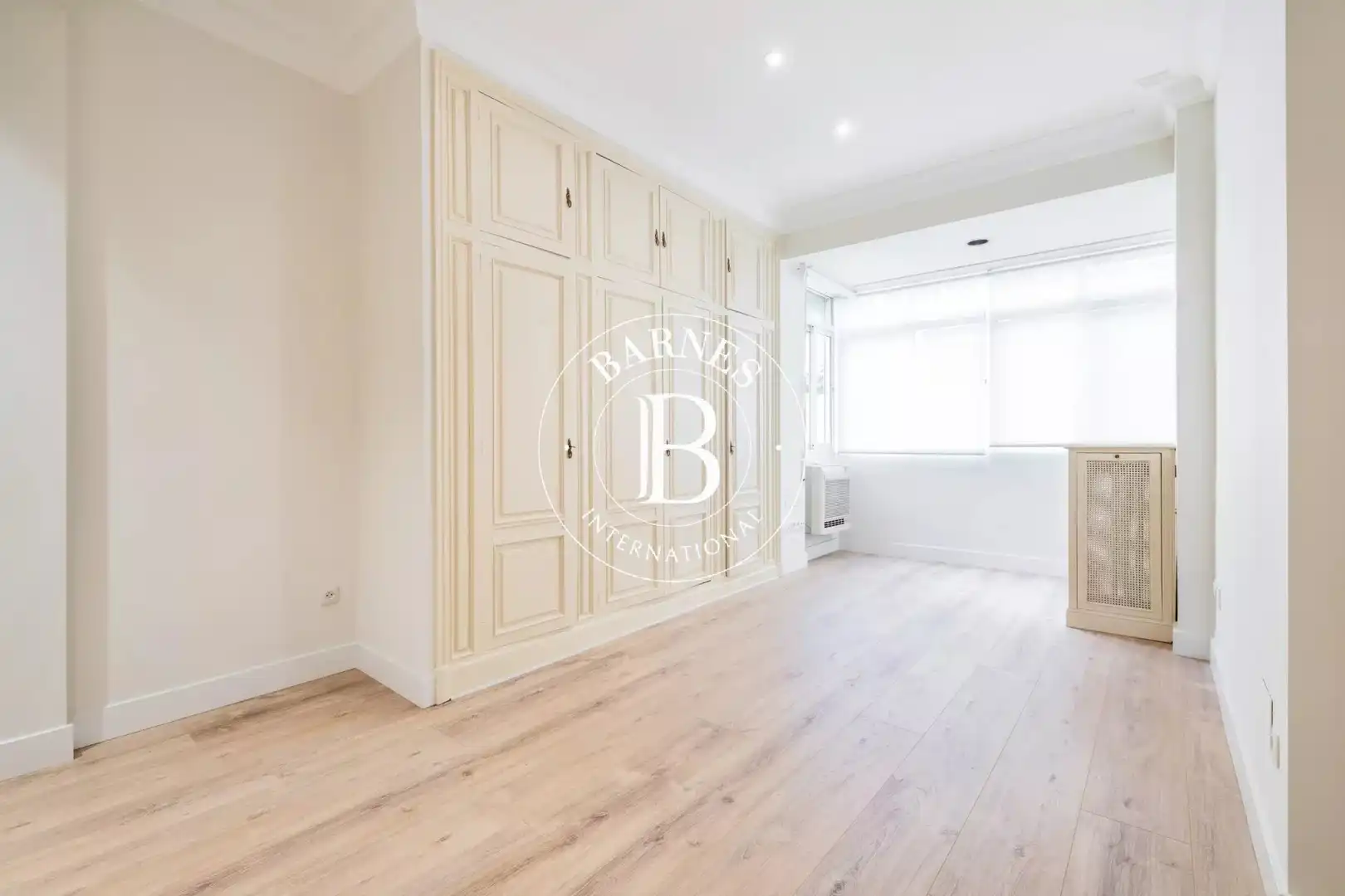 Flat for rent in Madrid  with Air Conditioner, Heating and Storage room