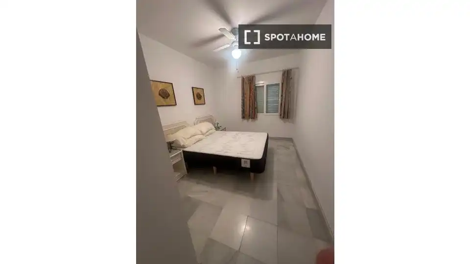 Bedroom of Apartments for share in Dénia  with Air Conditioner, Terrace and Furnished