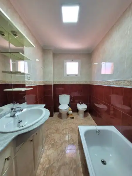 Flat for sale in Avenida de Carlos Haya, 68, La Florida - Parque Norte