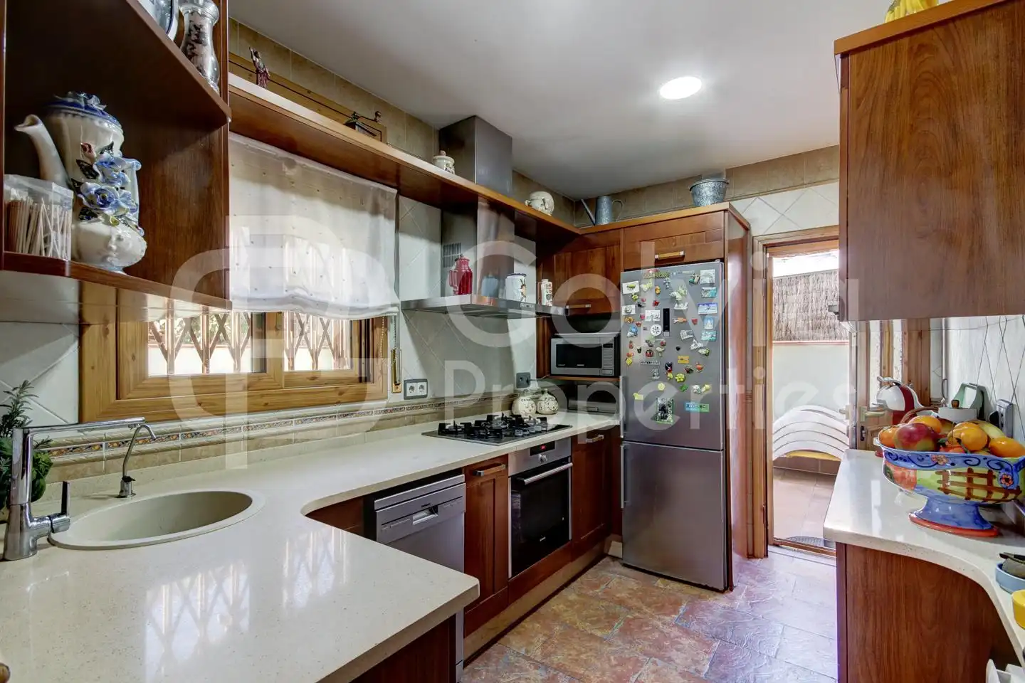 Cocina de Casa o chalet en venta en Castelldefels con Aire acondicionado, Calefacción y Jardín privado