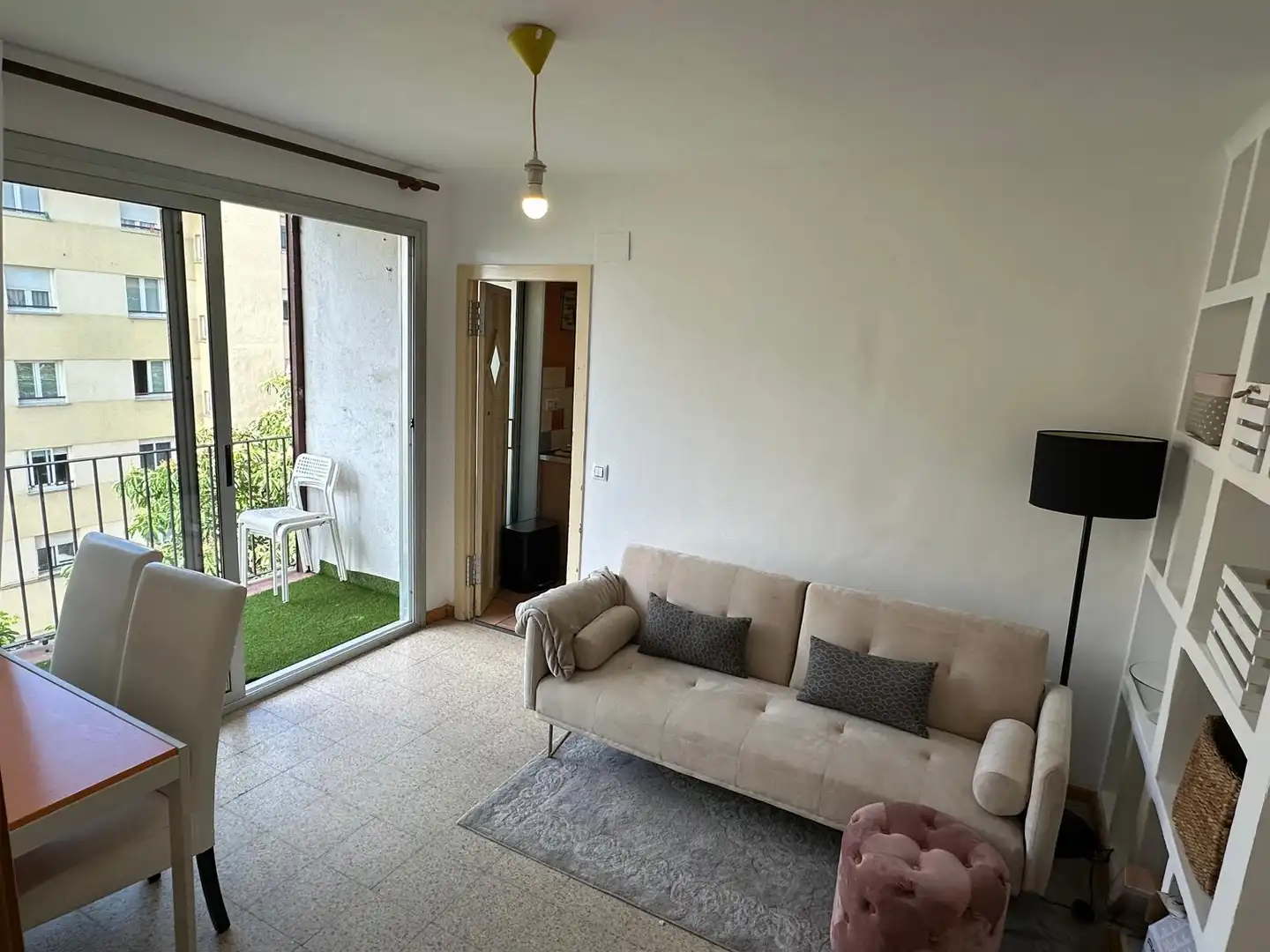 Sala de estar de Piso en venta en Girona con Terraza, Amueblado y Horno