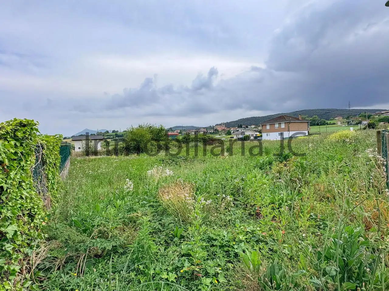 Terrenos y solares en venta en Bárcena de Cicero, imagen 4