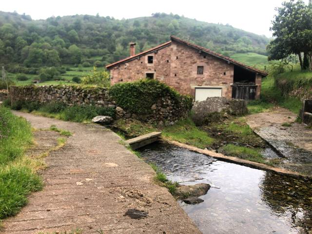 Casa-chalet en Venta en Lamasón