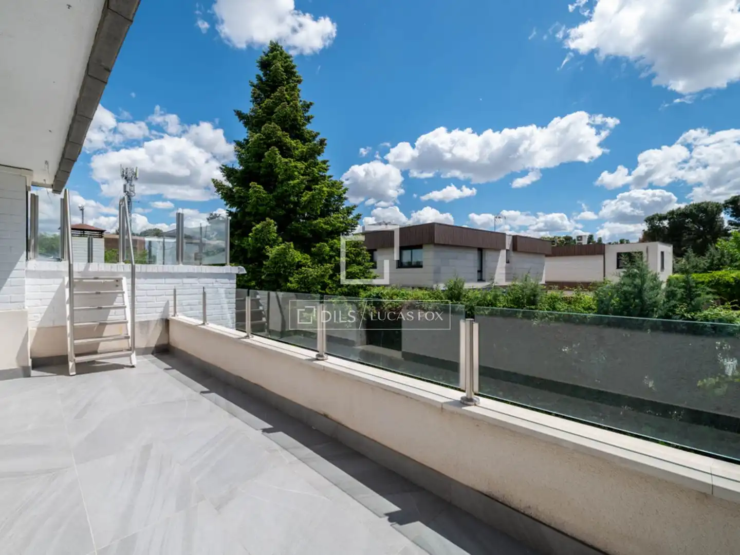 Terrassa de Casa o xalet en venda en La Moraleja amb Aire condicionat, Calefacció i Jardí privat