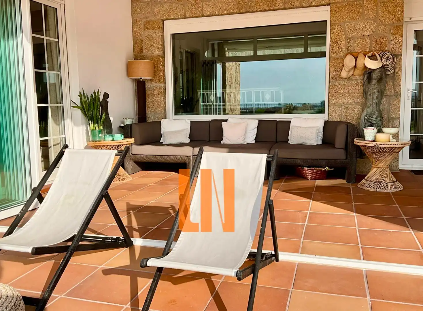 Terrassa de Casa o xalet en venda en O Grove   amb Aire condicionat, Calefacció i Jardí privat