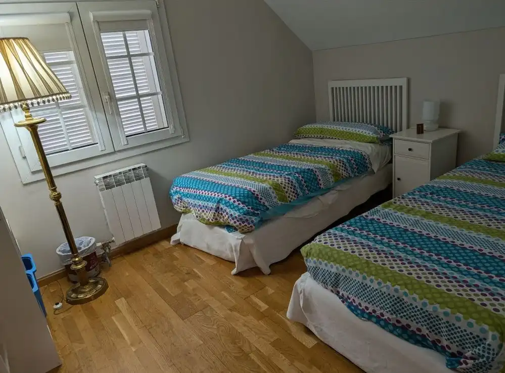 Dormitori de Casa o xalet en venda en Pozuelo de Alarcón amb Aire condicionat, Calefacció i Jardí privat