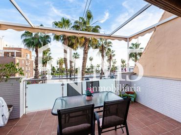 Casa a schiera con balcone in vendita a Torre del Mar