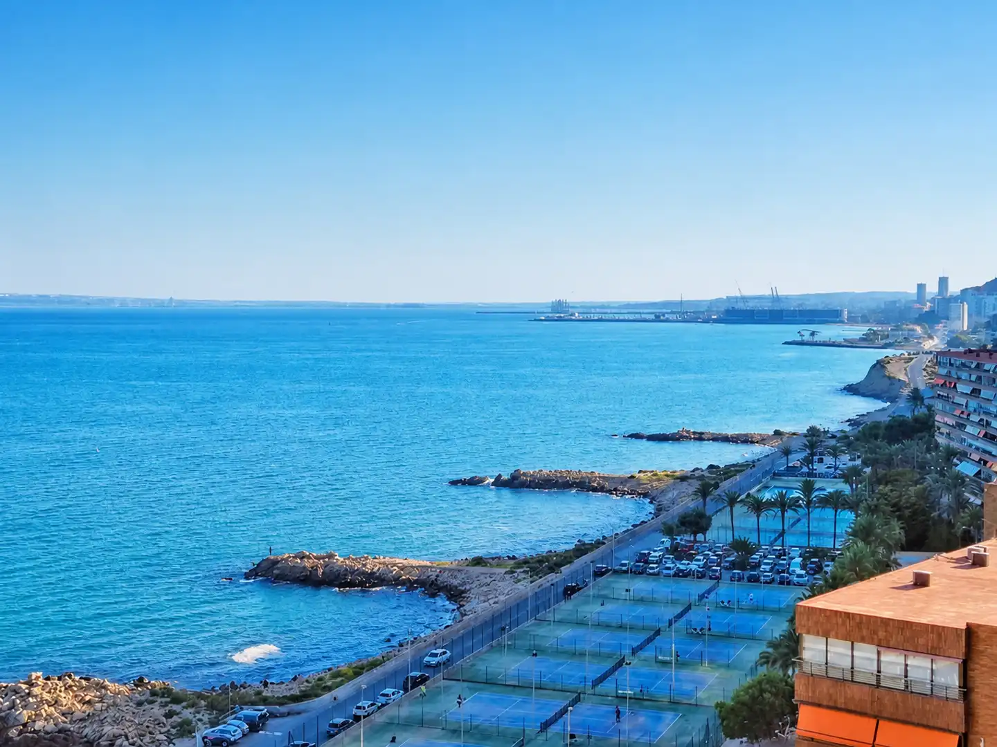 Außenansicht von Wohnung zur Miete in Alicante / Alacant mit Möbliert