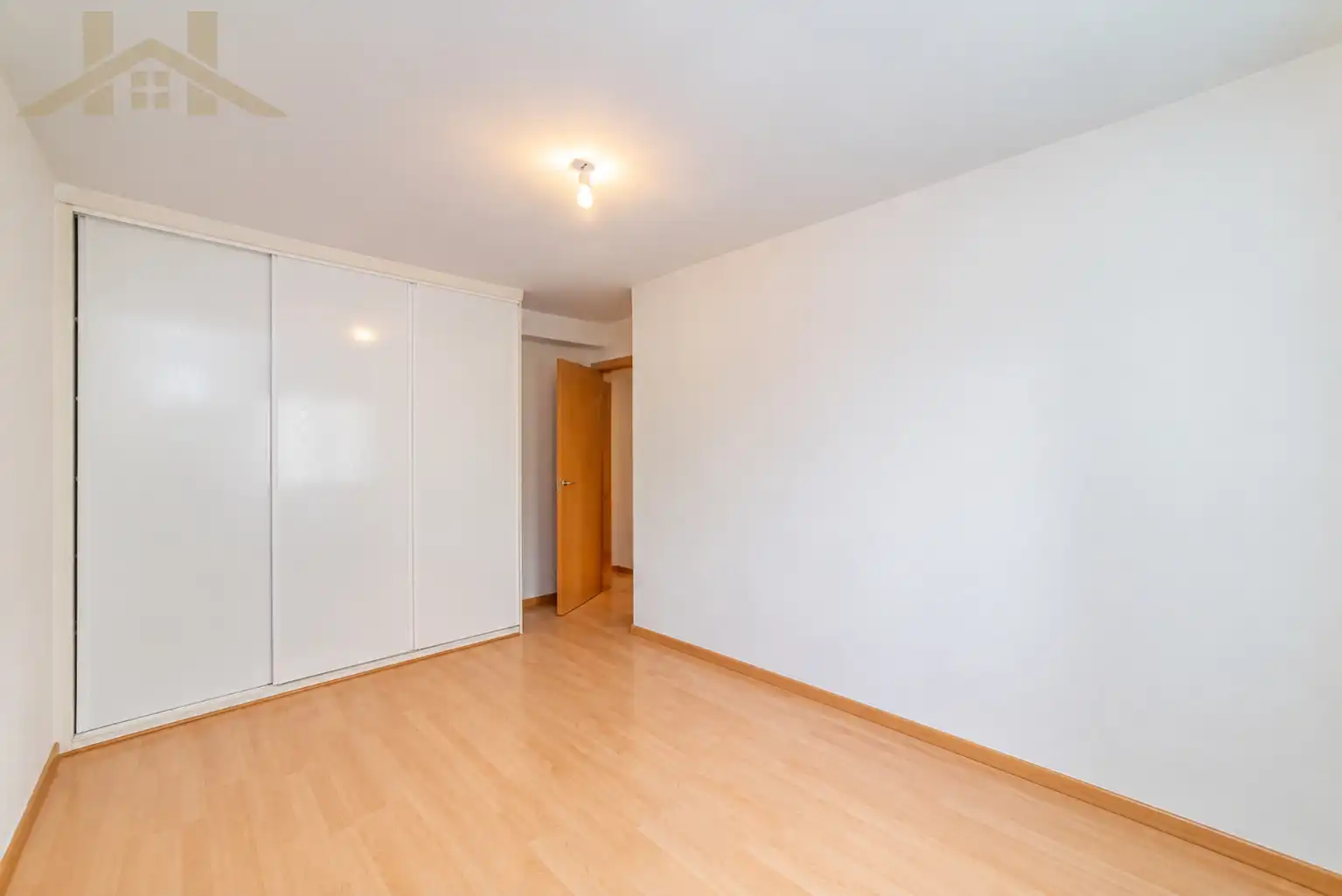 Wohnung zum Verkauf in Pinto mit Klimaanlage, Heizung und Terrasse