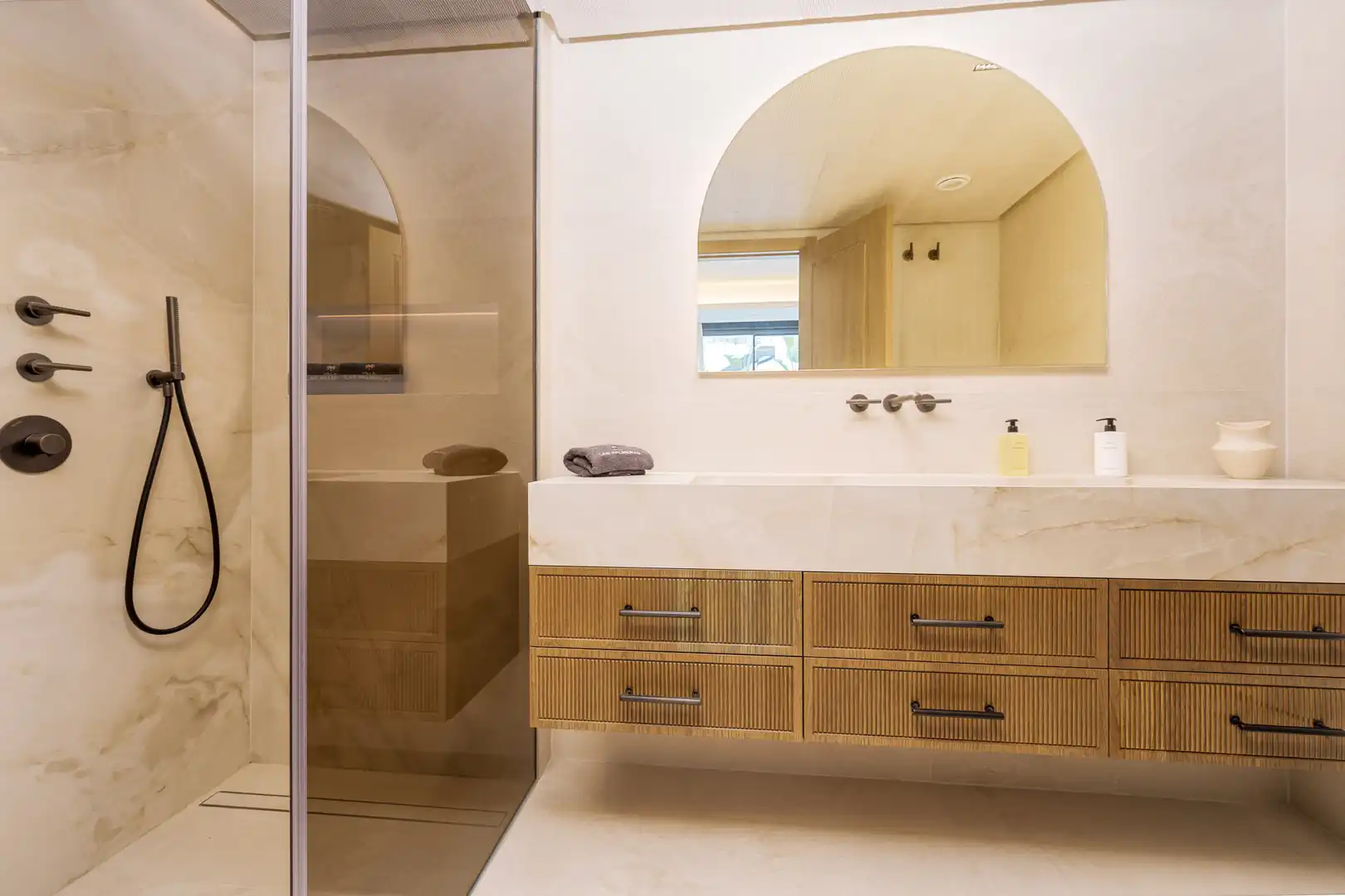 Casa bifamiliare con piscina in vendita a Nueva Andalucía, imagen 28