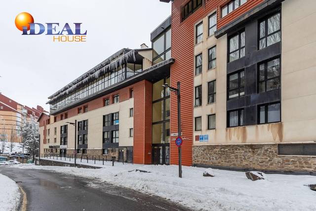 Apartamento en Venta en Calle SOLYNIEVE en Zona baja