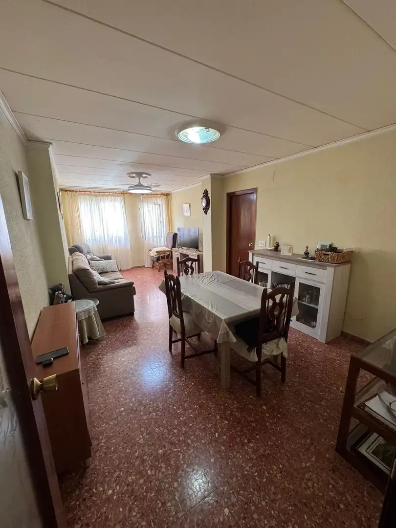 Rez-de-chaussée avec terrasse à vendre à Calle LLEVANT, imagen 3