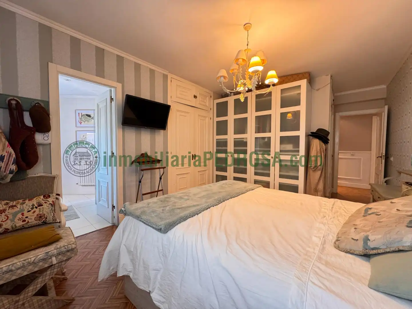 Habitación de Piso en venta en Pontevedra Capital  con Calefacción