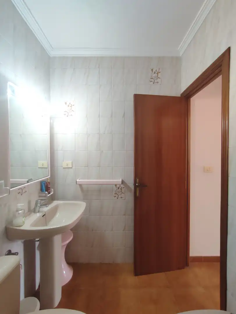Baño de Casa adosada en venta en San Pedro del Pinatar con Aire acondicionado, Calefacción y Jardín privado
