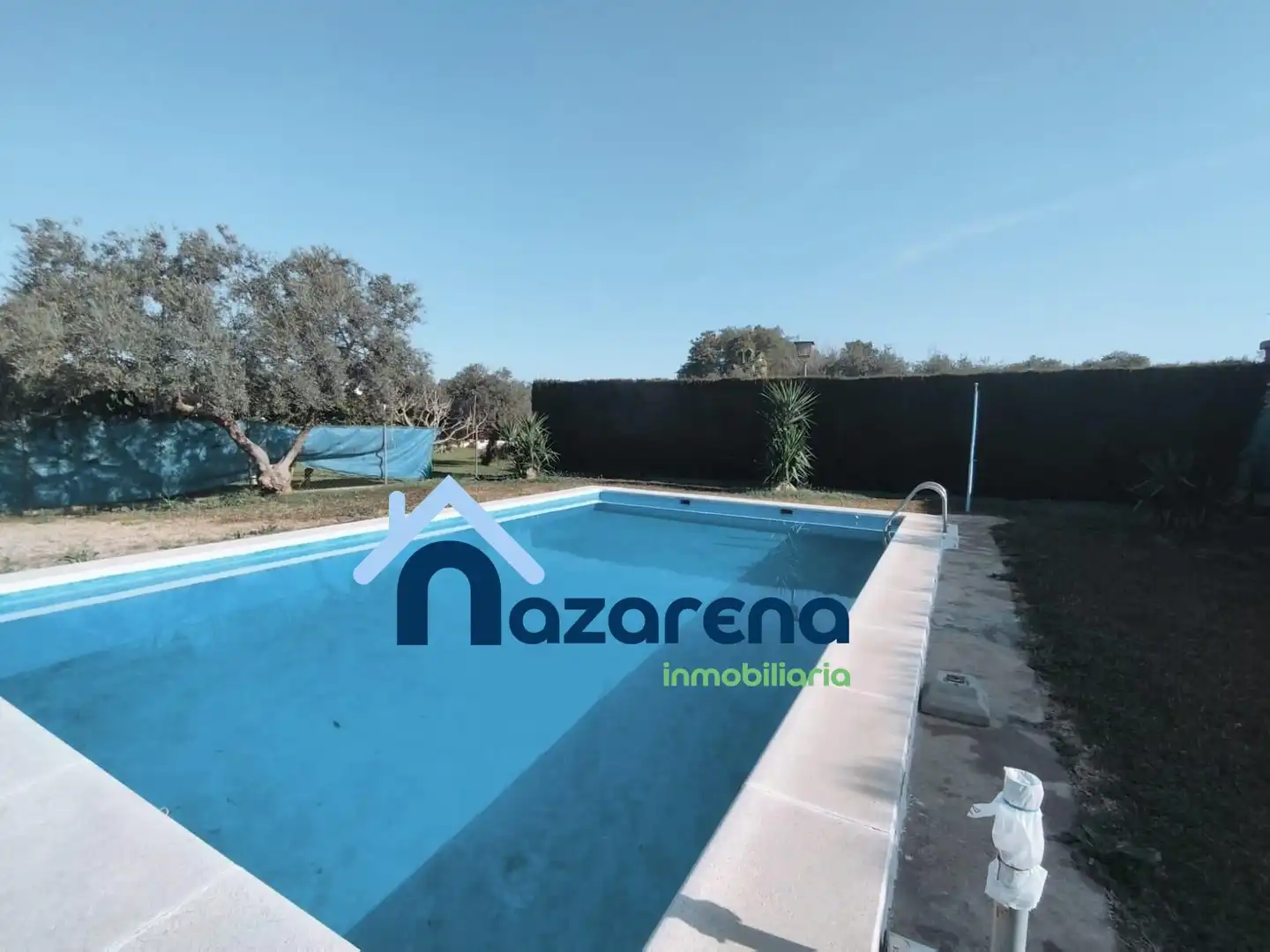 Piscina de Terreno en venta en Coria del Río