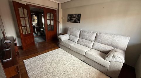 Foto 2 de Piso de alquiler en Gipuzkoa Kalea, Galdakao, Bizkaia