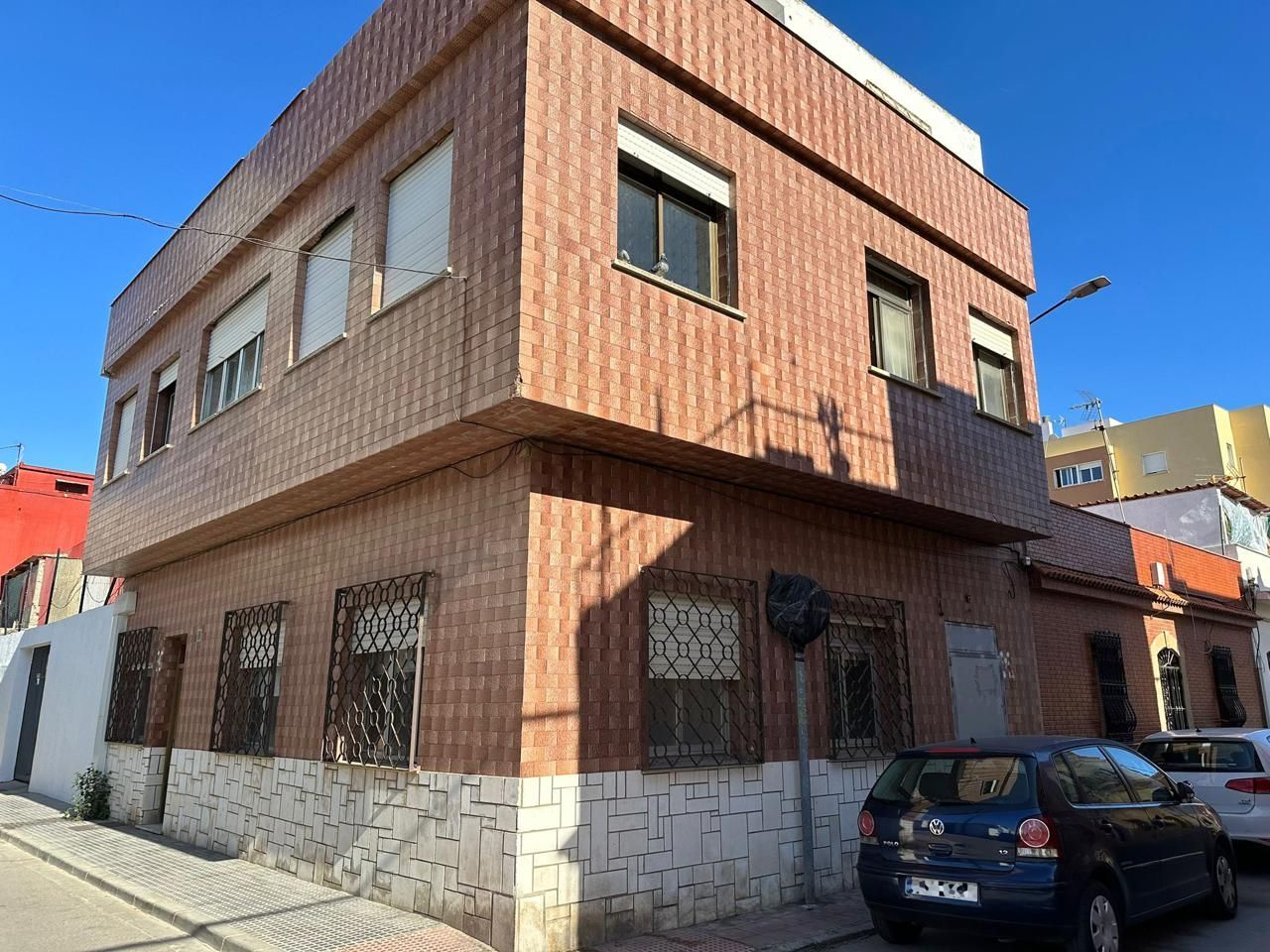 Exterior view of House or chalet for sale in La Línea de la Concepción  with Terrace