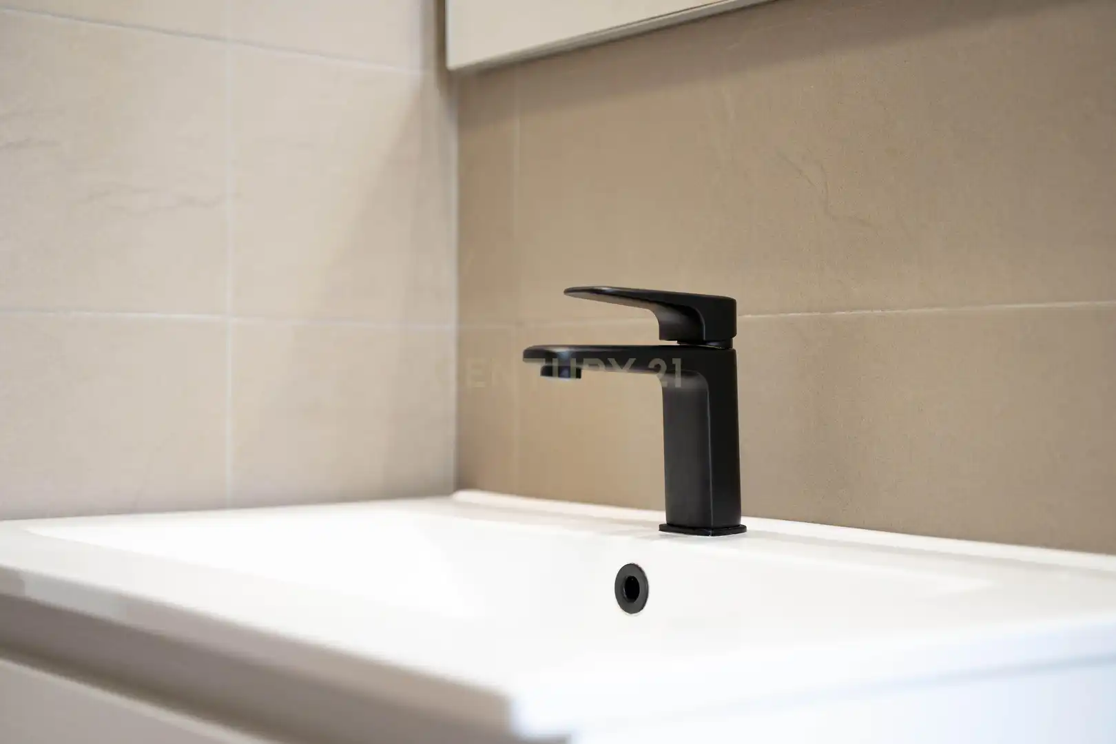 Bany de Apartament en venda en Madrid amb Aire condicionat, Traster i Forn