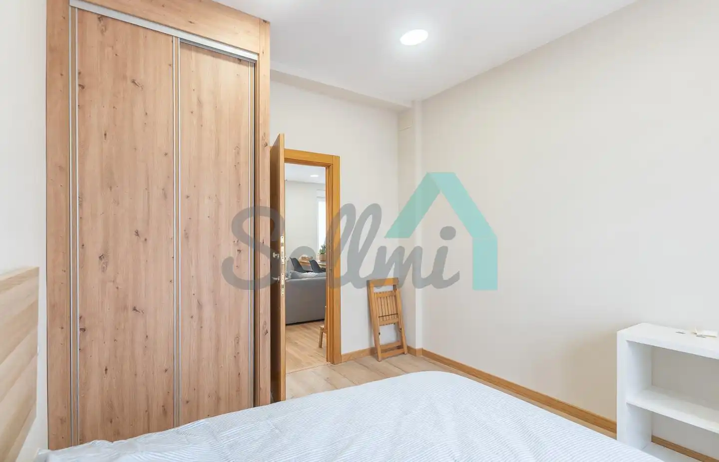 Habitación de Piso de alquiler en Oviedo  con Calefacción, Terraza y Amueblado