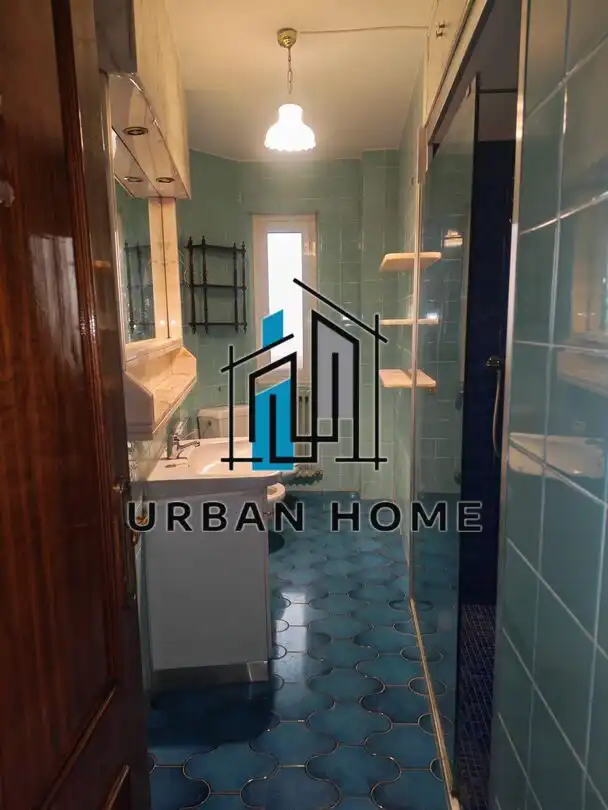 Baño de Piso de alquiler en León Capital  con Calefacción