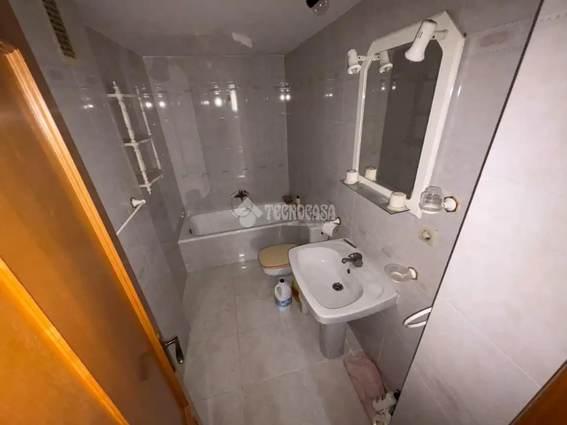 Baño de Piso en venta en Burjassot con Balcón