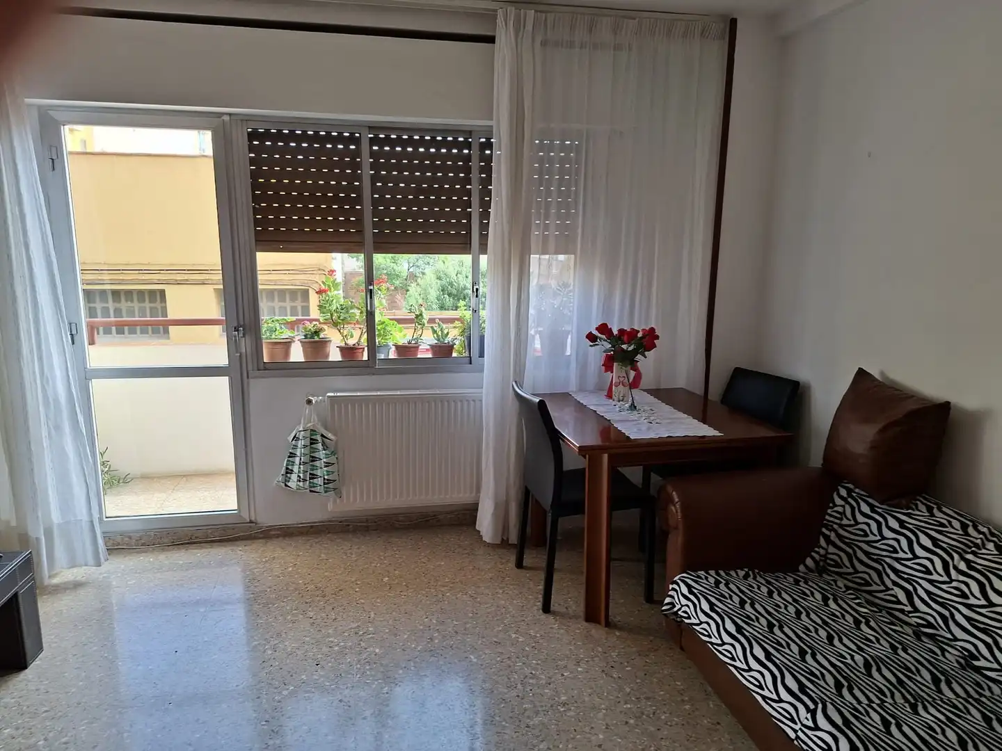 Terrassa de Pis en venda en Caspe amb Calefacció, Moblat i Forn