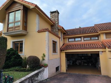 House with garden for sale in Cambre