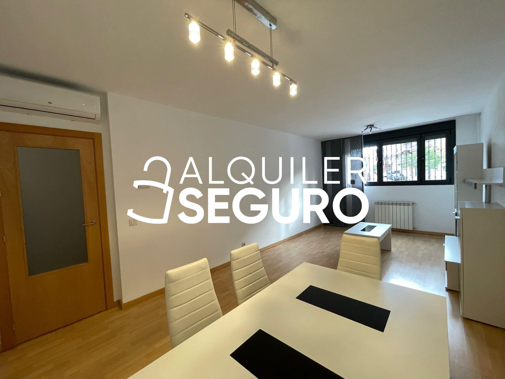 Sala d'estar de Pis de lloguer en  Madrid Capital amb Aire condicionat, Calefacció i Moblat