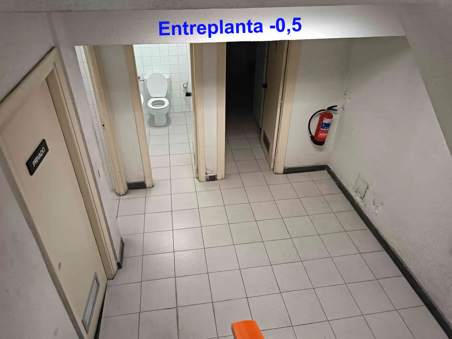 Baño de Nave industrial en venta en Derio