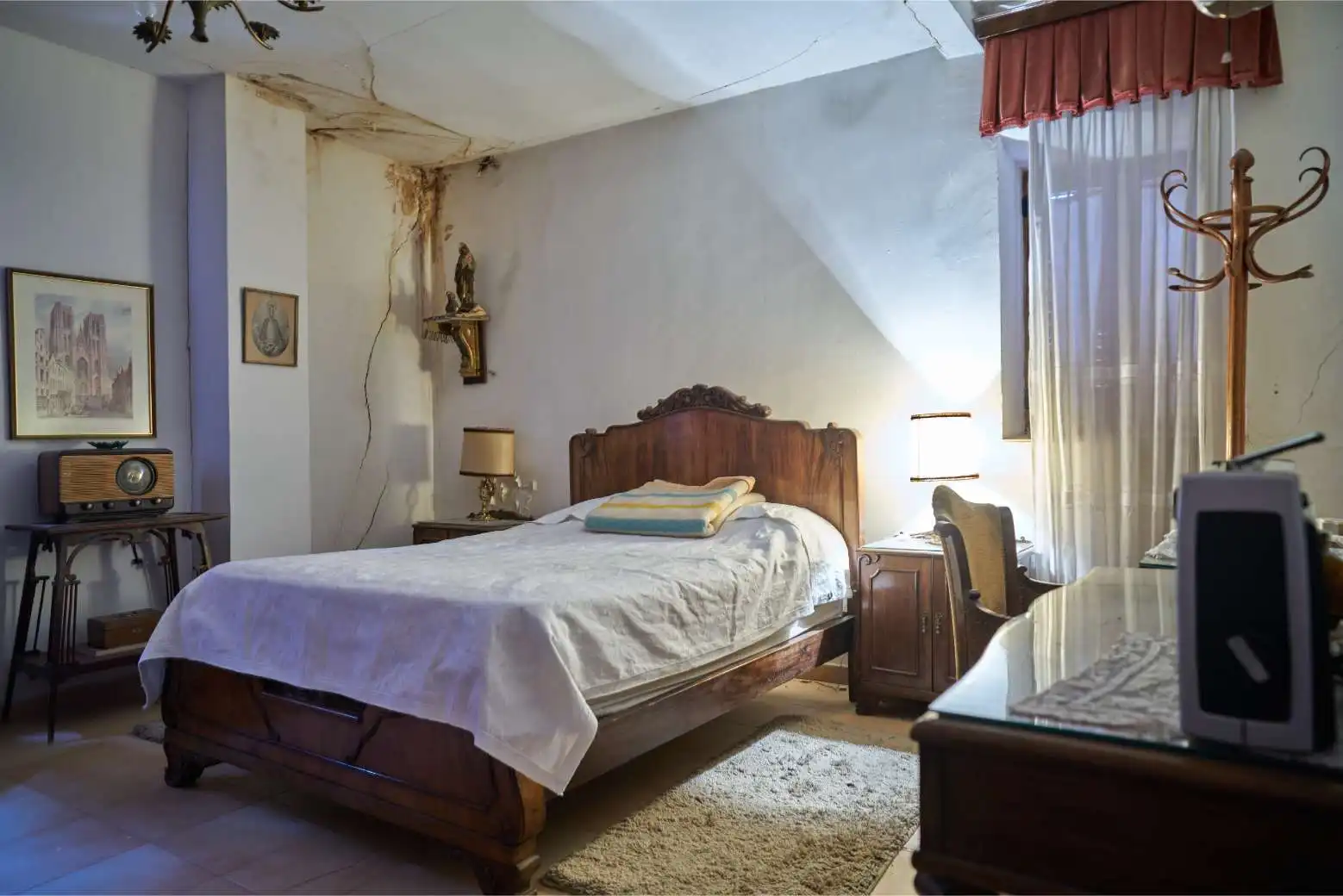 Bedroom of Detached homes for sale in Valdetorres de Jarama  with Private garden, Terrace and Swimming Pool