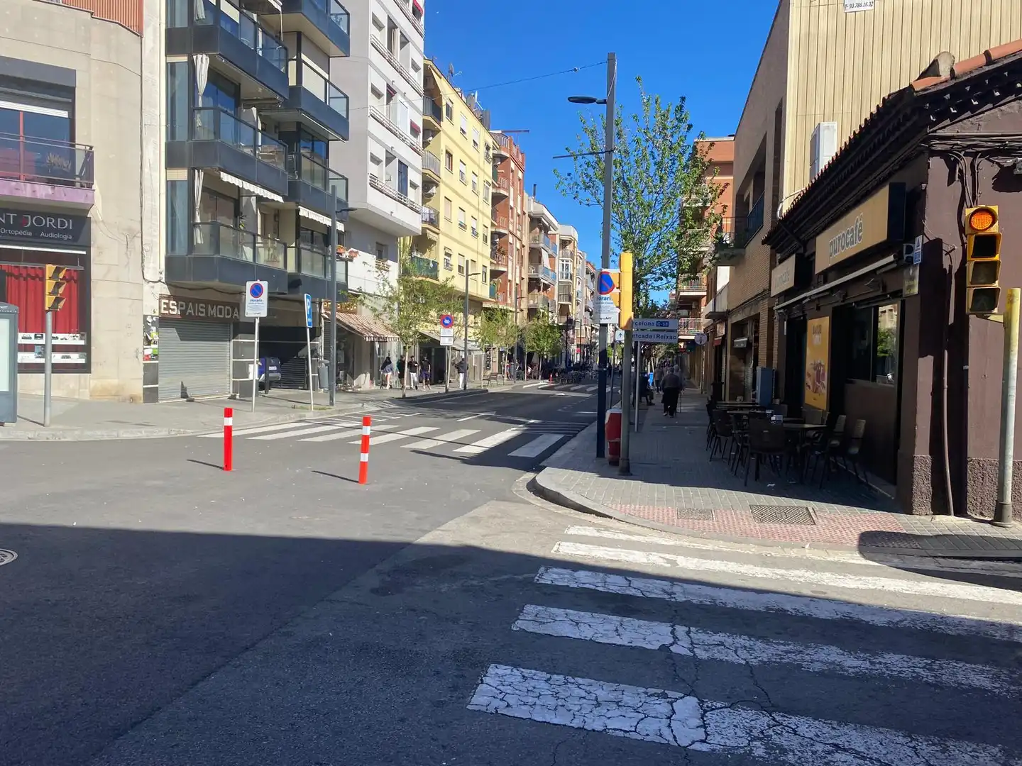 Vista exterior de Piso en venta en Ripollet con Aire acondicionado, Calefacción y Parquet