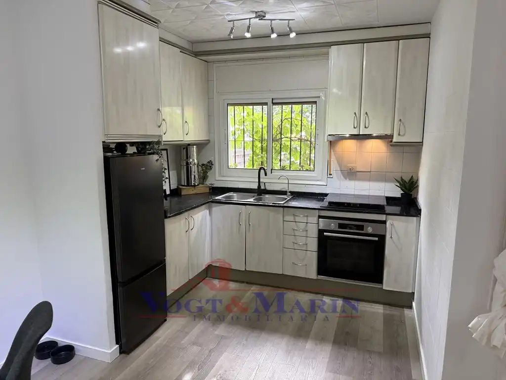 Casa adosada en venta en Carrer Gironès, Nord