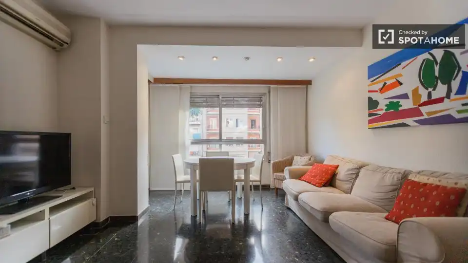 Sala de estar de Piso de alquiler en Valencia con Aire acondicionado, Calefacción y Amueblado