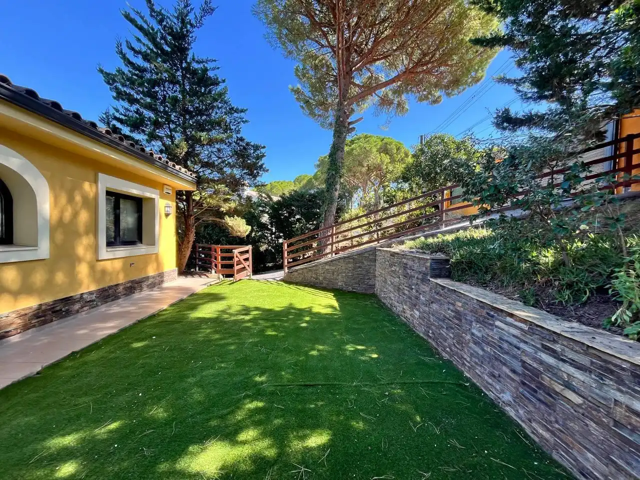 House with terrace to rent in calle de la Pujada de l'Hotel, imagen 5