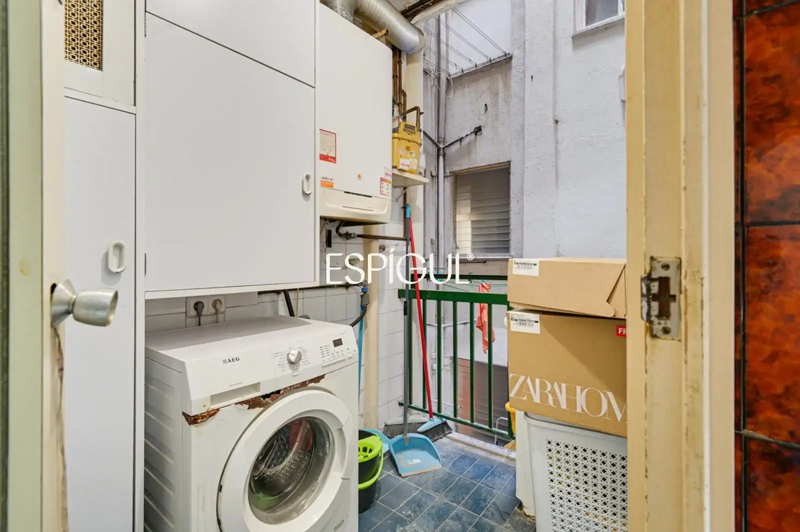 Piso en venta en Barcelona con Calefacción, Parquet y Terraza