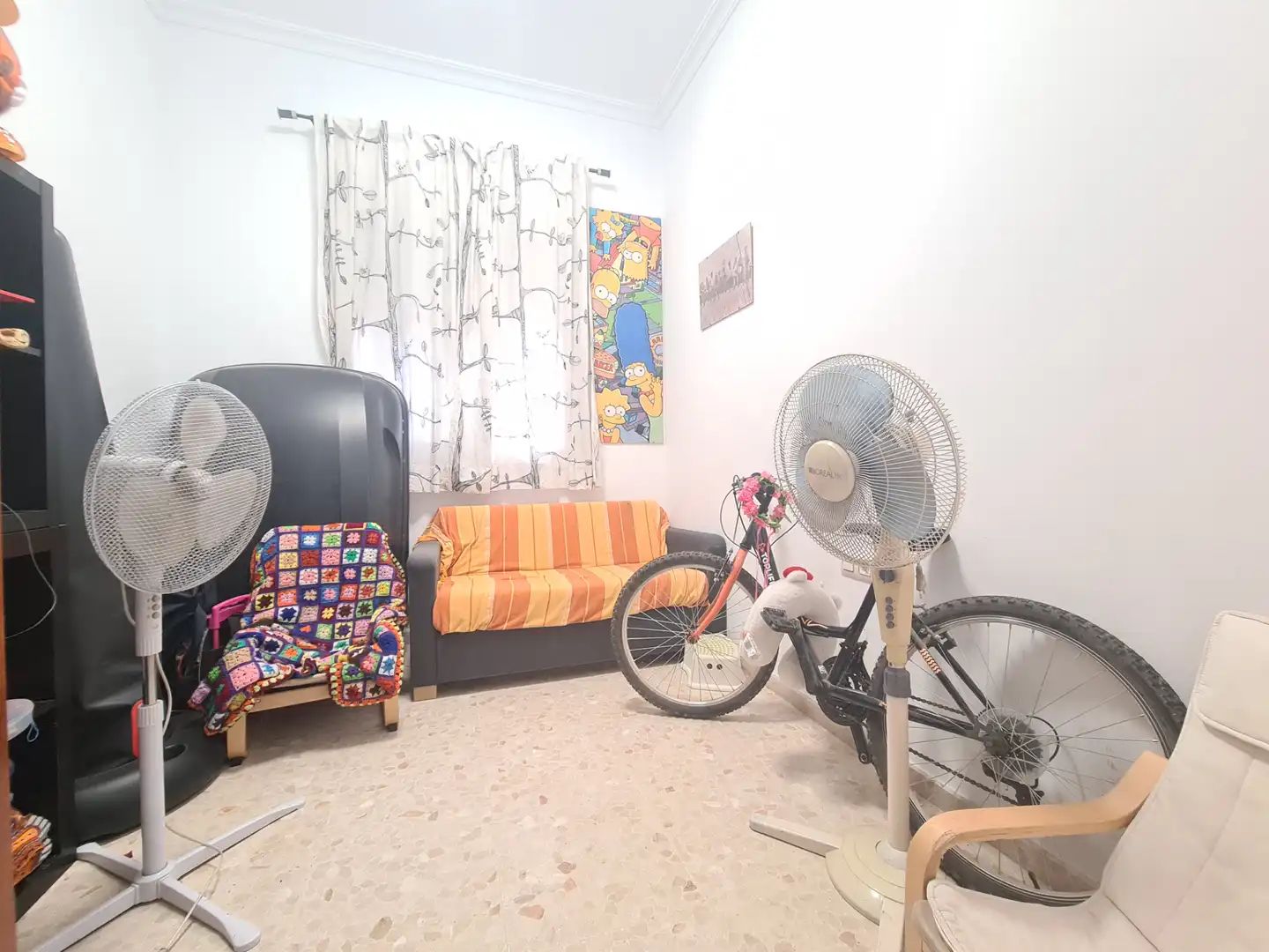Living room of Detached homes for sale in Sevilla  with Air Conditioner, Terrace and Balcony