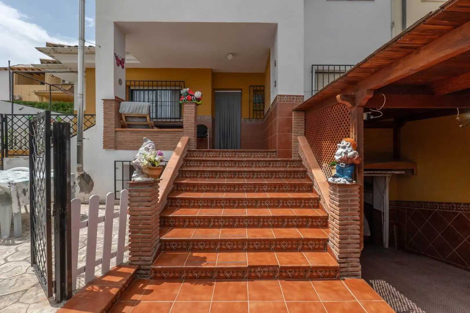 Casa aparellada amb balcó en venda a Camino DE ALBARRATE, imagen 5