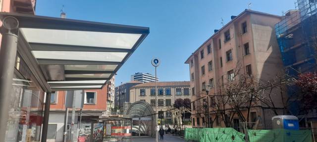 Local comercial en Venta en Barrio de Uribarri