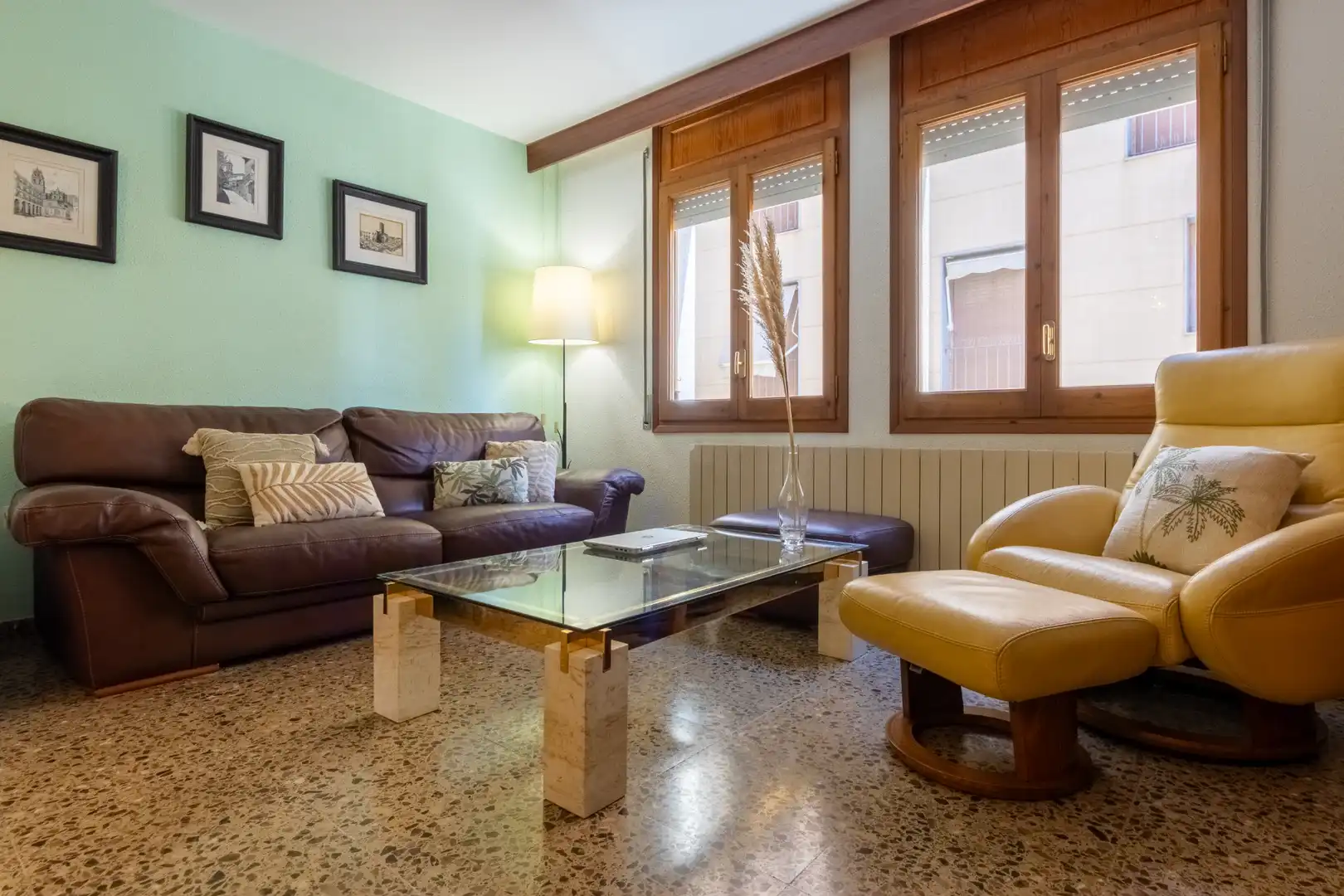 Sala de estar de Casa adosada en venta en Vila-seca con Calefacción, Trastero y Amueblado