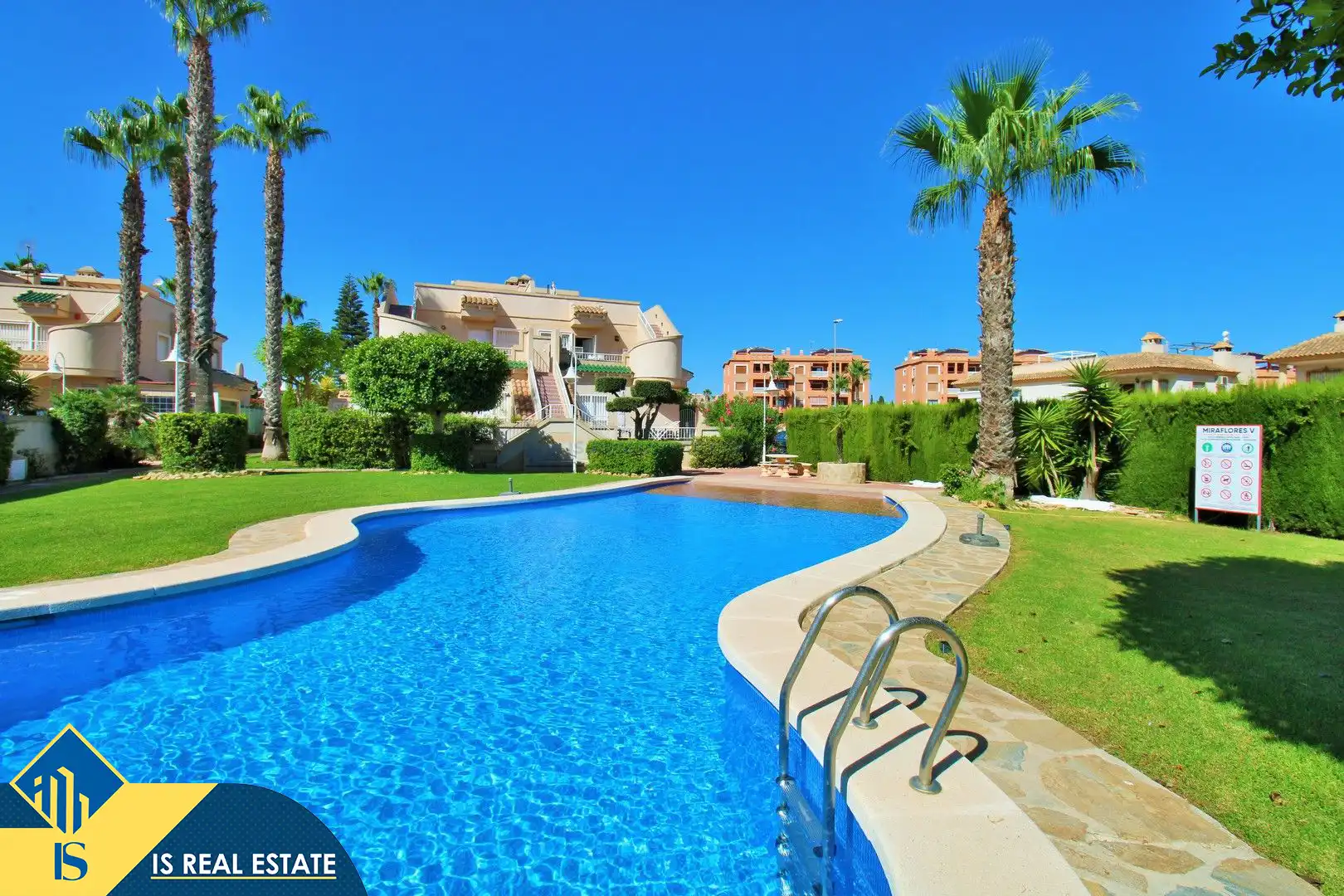 Apartament amb piscina en venda a Orihuela Costa