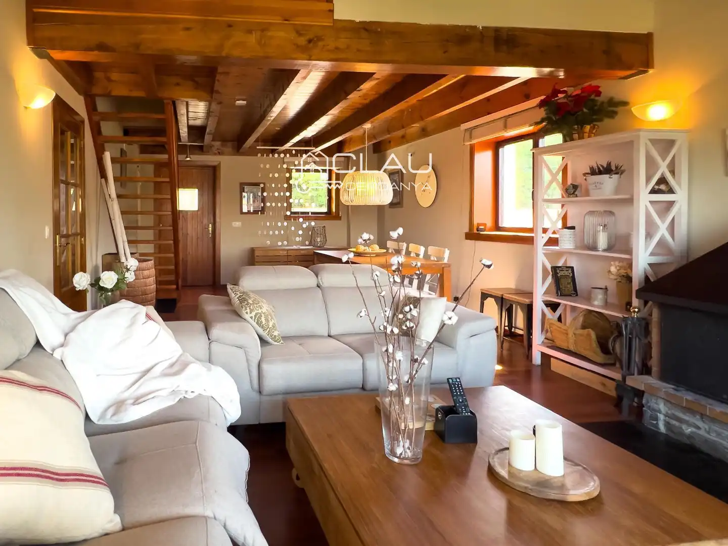 Living room of Duplexes for rent in Osséja  with Heating, Parquet flooring and Terrace