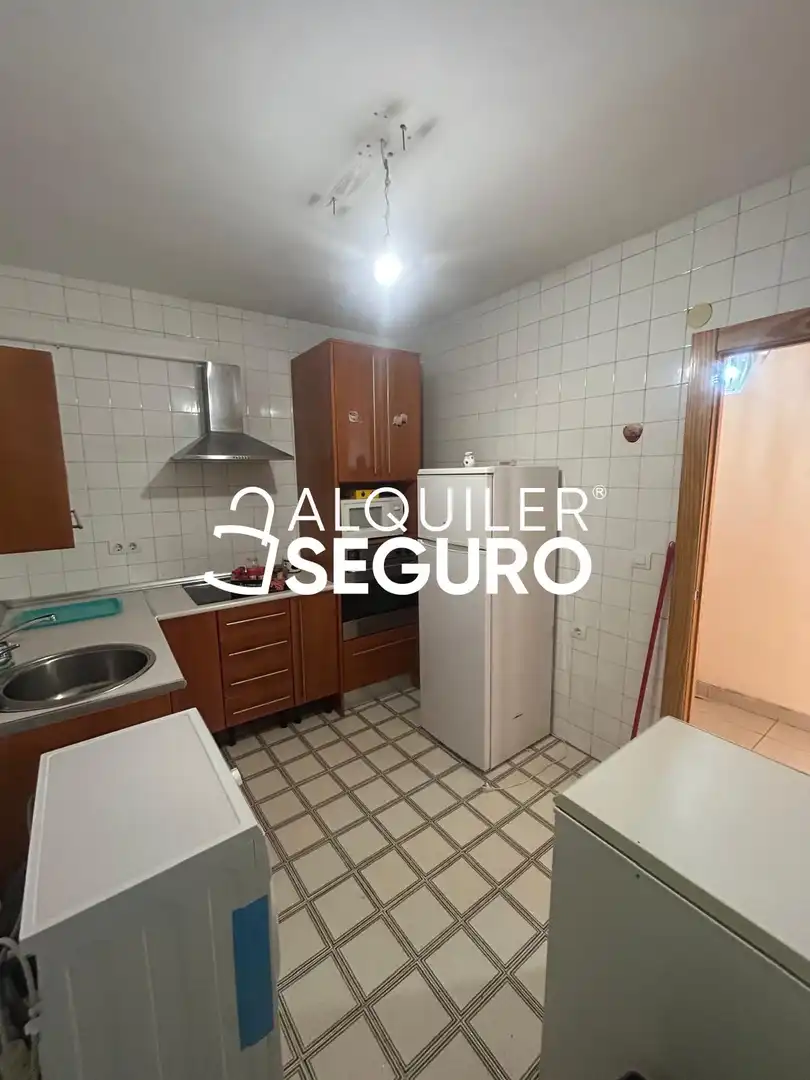 Cocina de Piso de alquiler en Granada con Aire acondicionado, Calefacción y Terraza