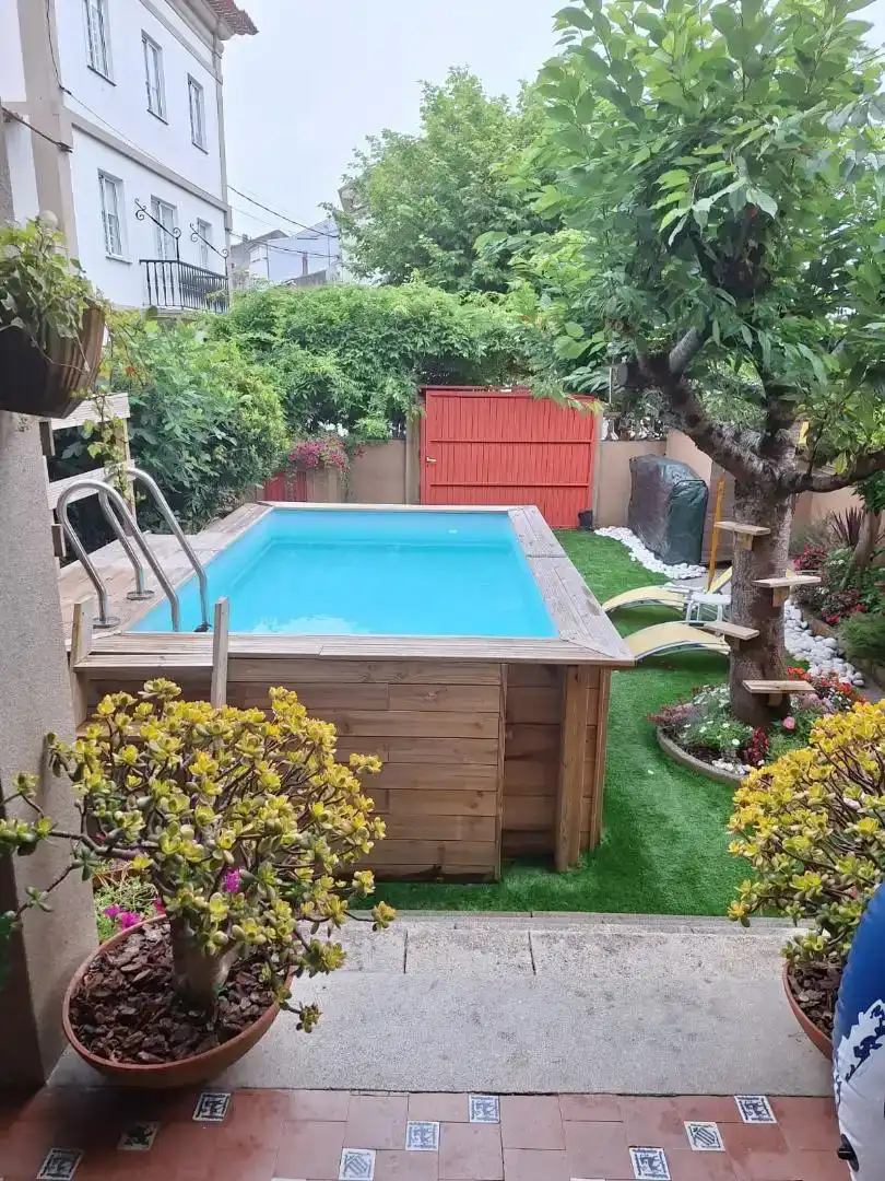 Piscina de Casa o xalet en venda en Vilagarcía de Arousa amb Piscina i Balcó