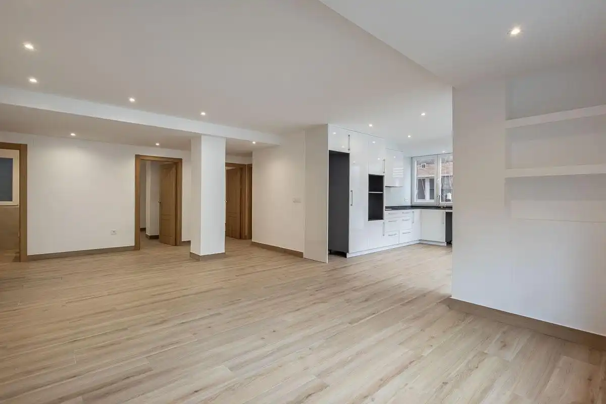 Flat for rent in Granada  with Heating