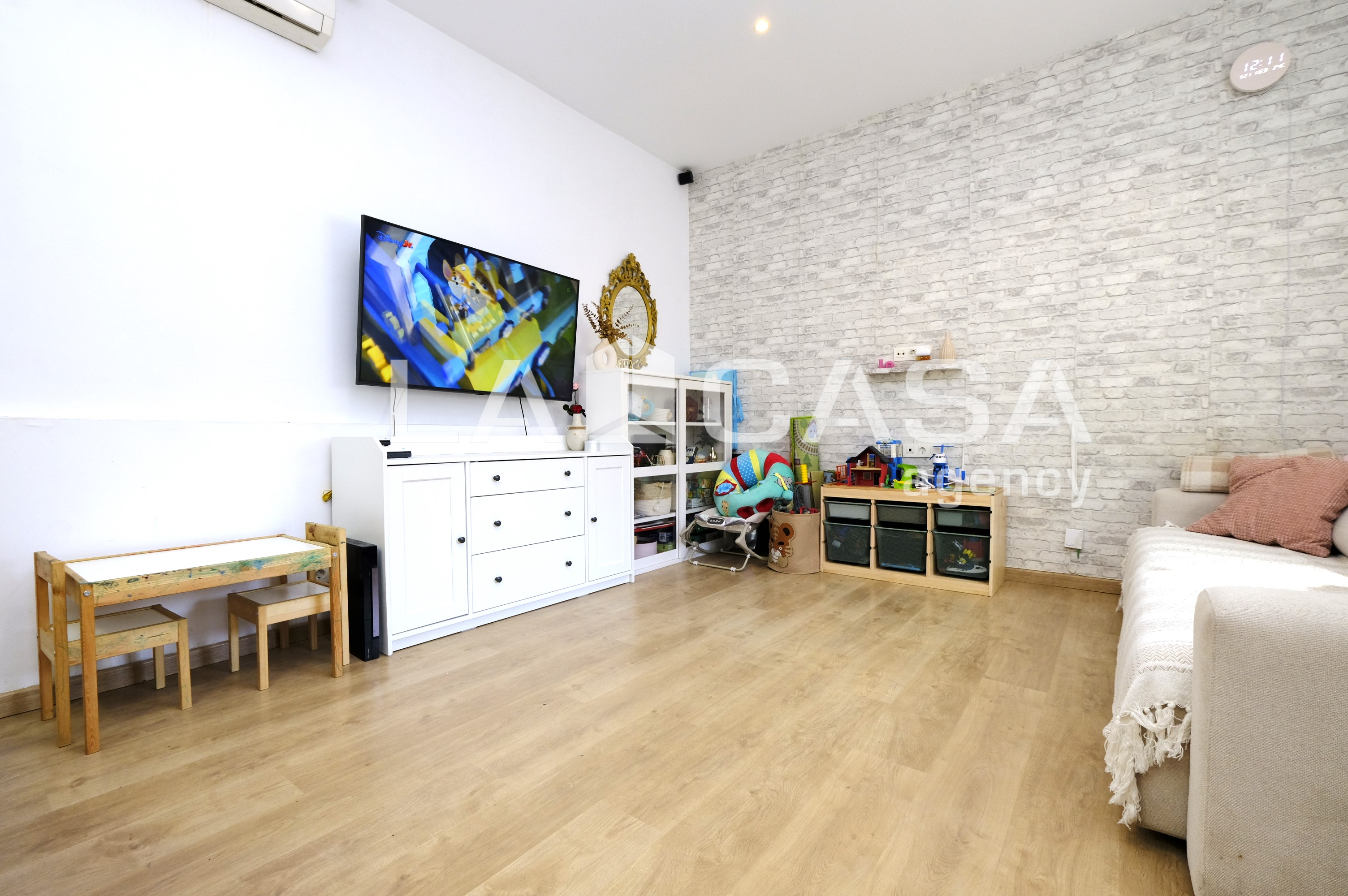 Flat for sale in  Barcelona Capital
