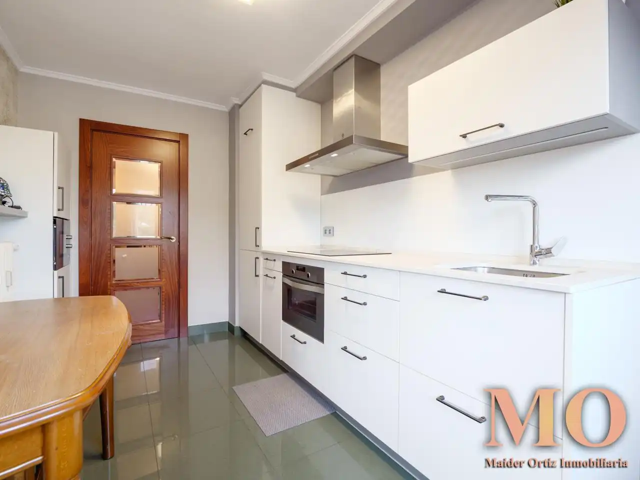 Cocina de Piso en venta en Arrasate / Mondragón con Calefacción, Terraza y Trastero