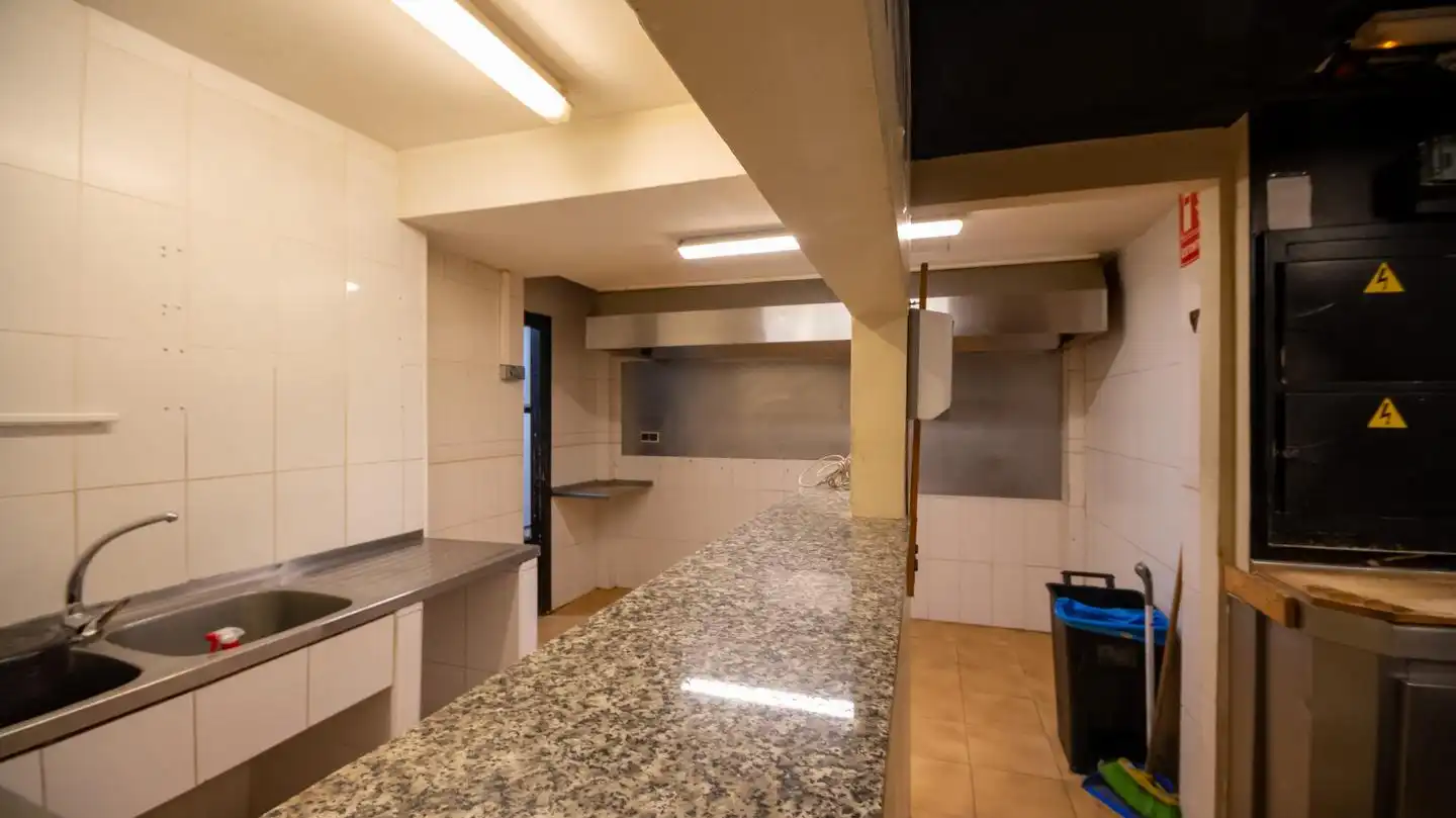 Business premises for sale in Travesía Rianxo, imagen 19