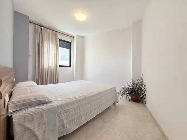 Habitación de Piso en venta en Castellón de la Plana / Castelló de la Plana con Aire acondicionado