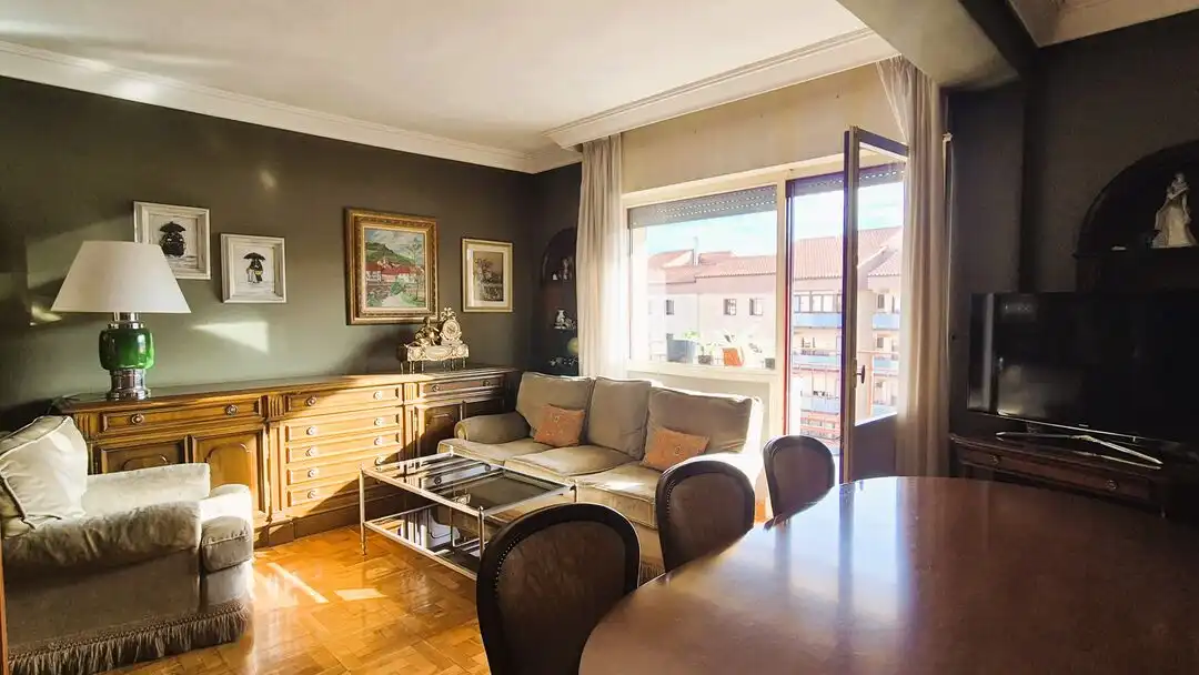 Wohnzimmer von Wohnung zum Verkauf in  Pamplona / Iruña mit Heizung, Terrasse und Abstellraum