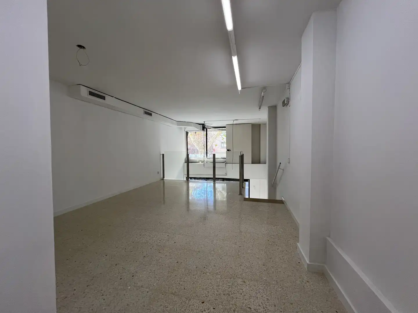 Commercial properties for rent in Carrer de Joan Güell, 111, Barri de les Corts